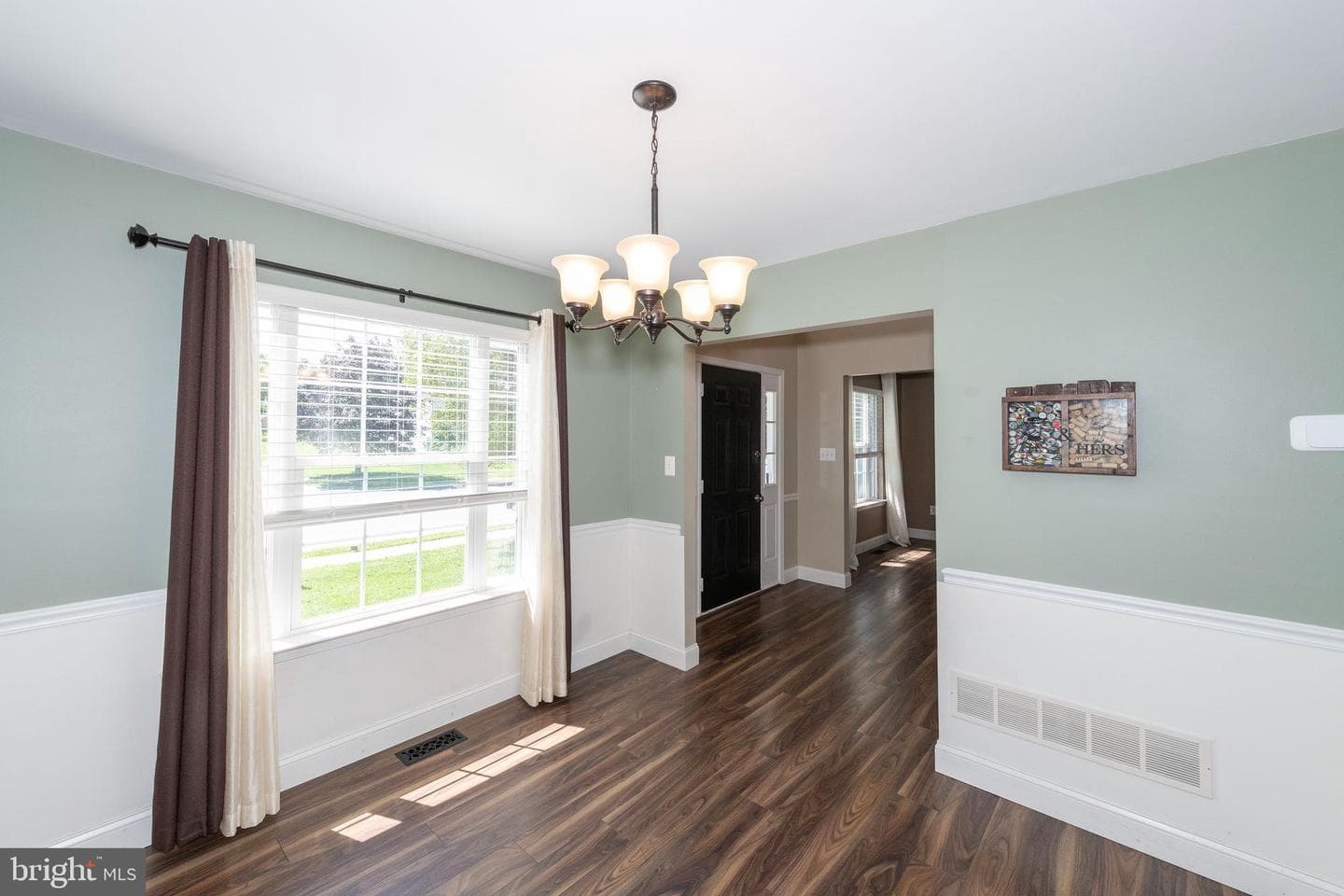 87 Crimson Avenue photo 10