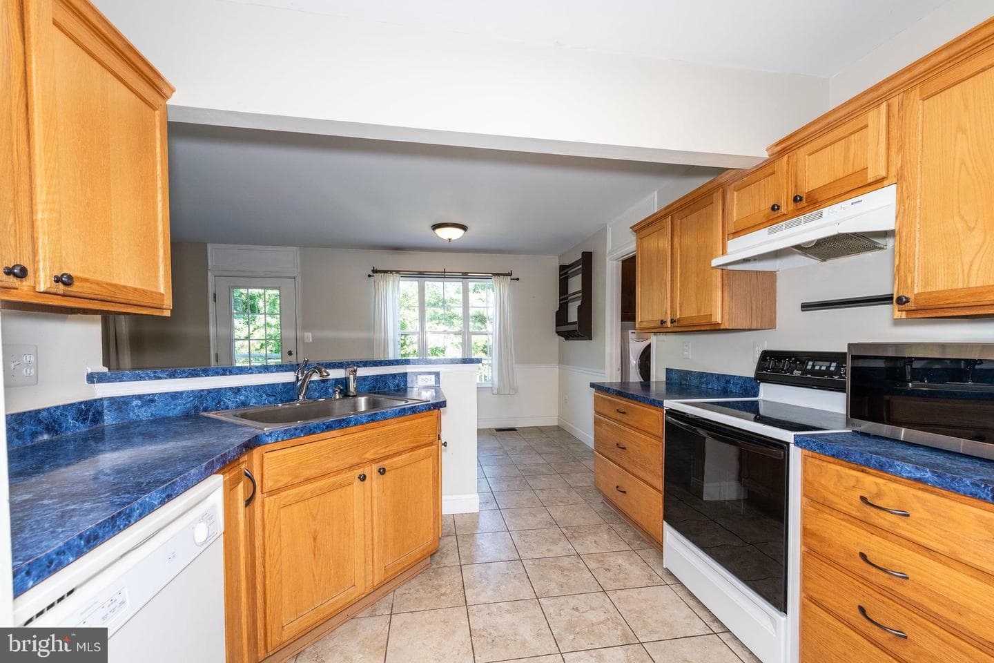 87 Crimson Avenue photo 21
