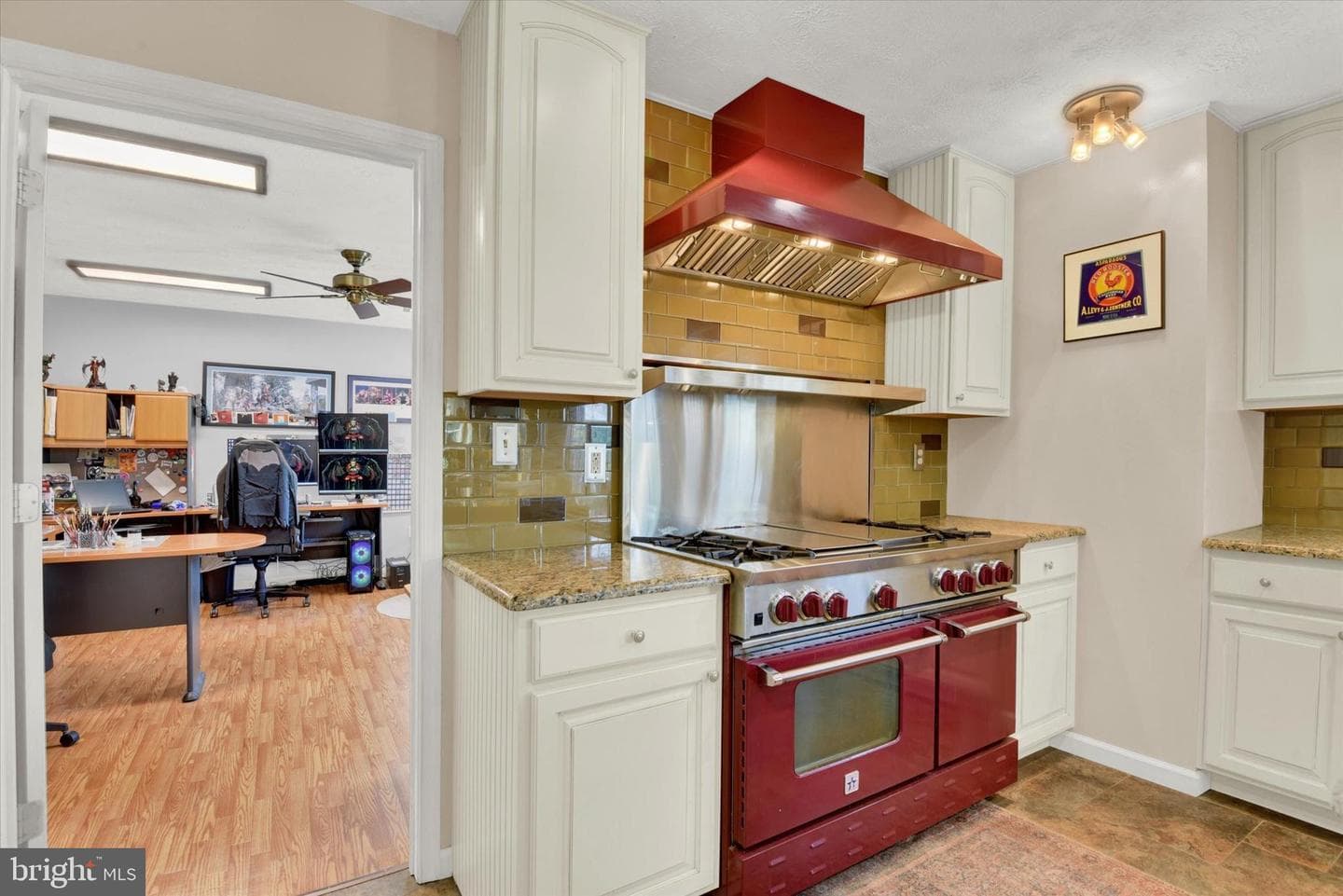 4430 Hayfield Drive photo 10