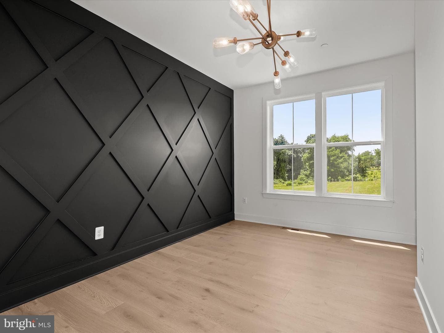 2502 Triumph Drive photo 19