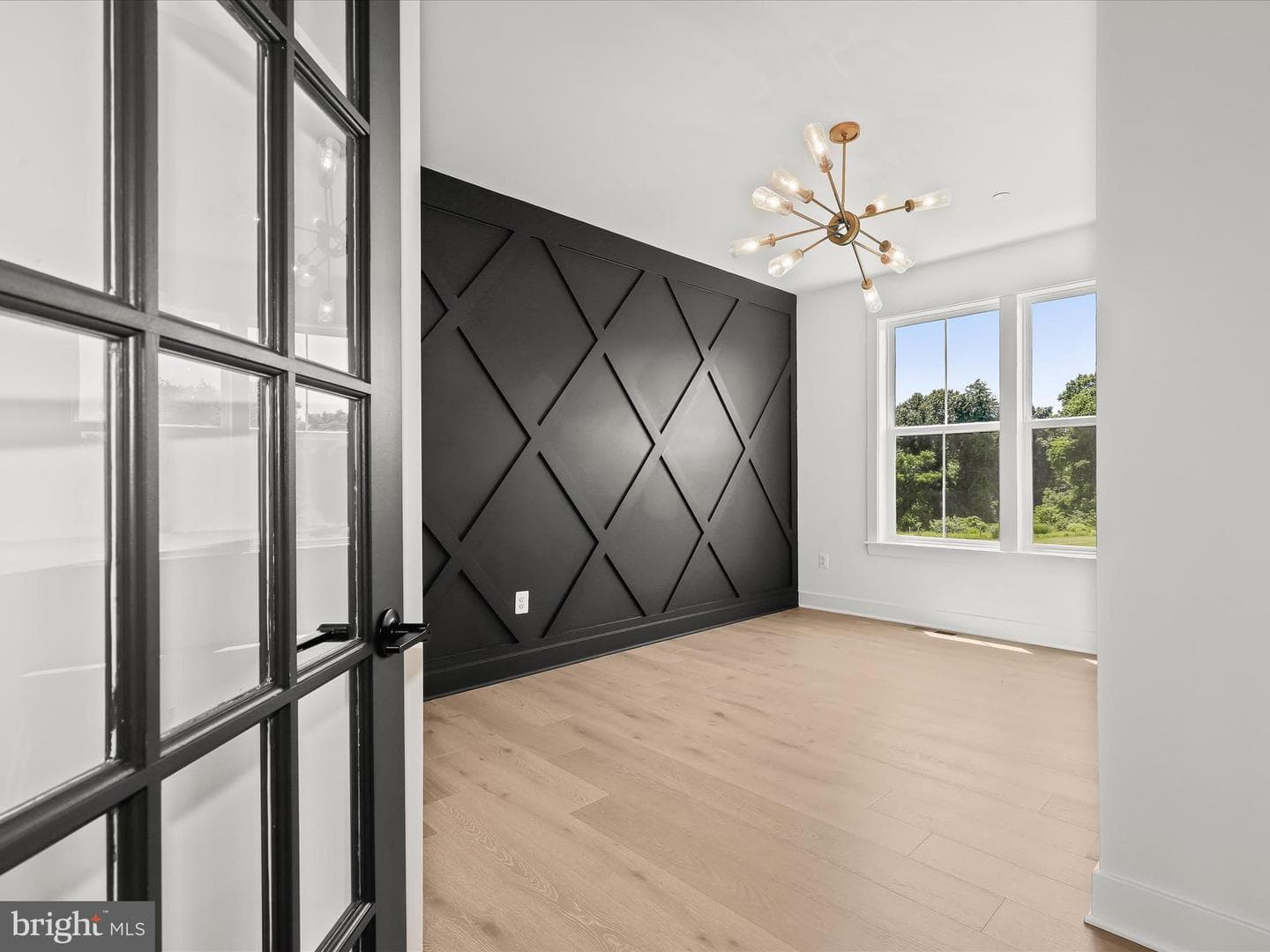 2502 Triumph Drive photo 20
