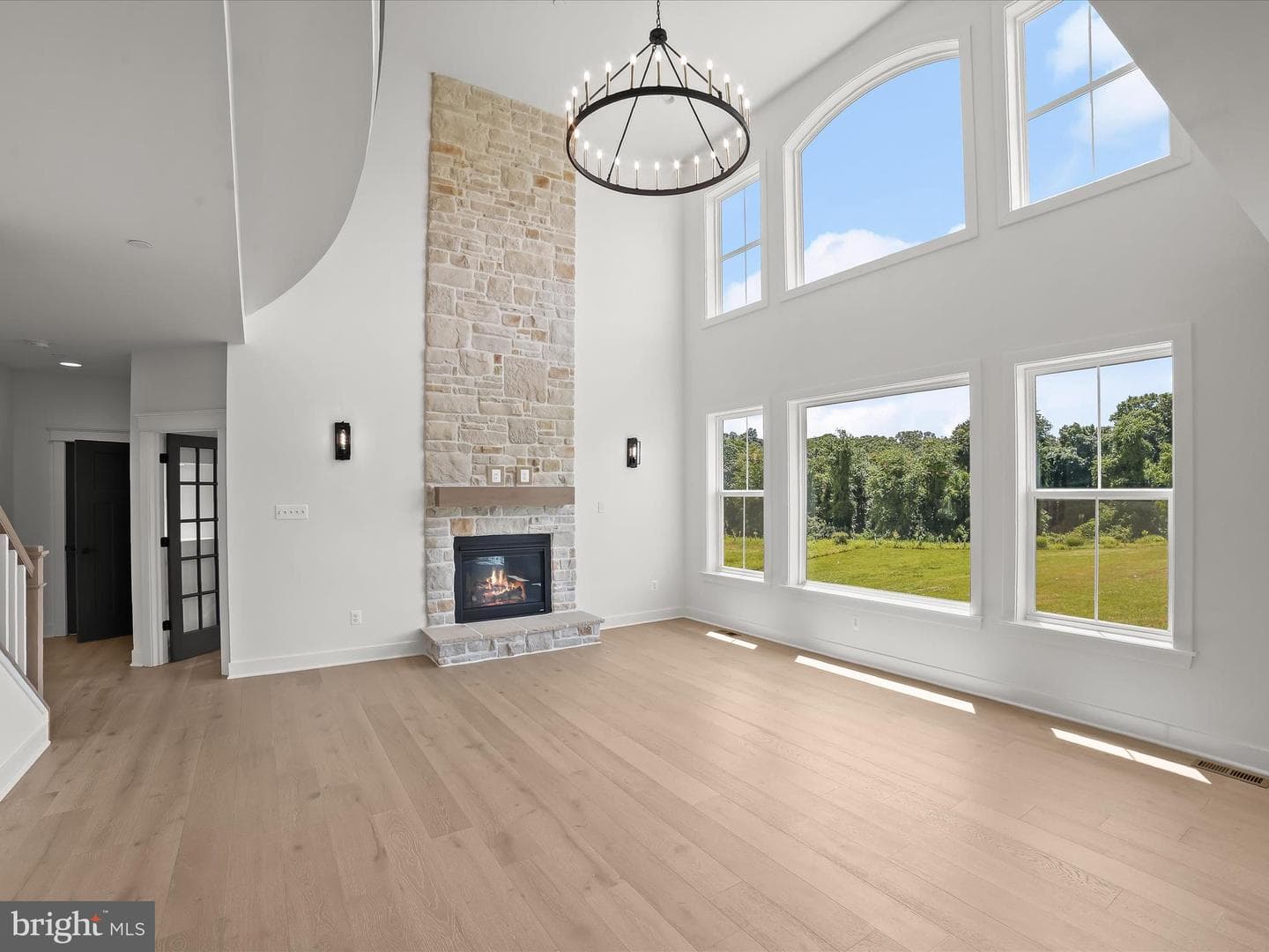 2502 Triumph Drive photo 24