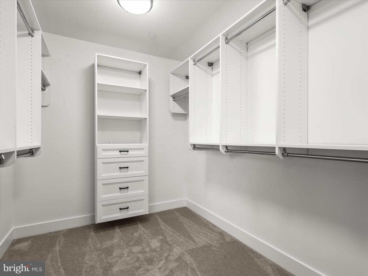 2502 Triumph Drive photo 49