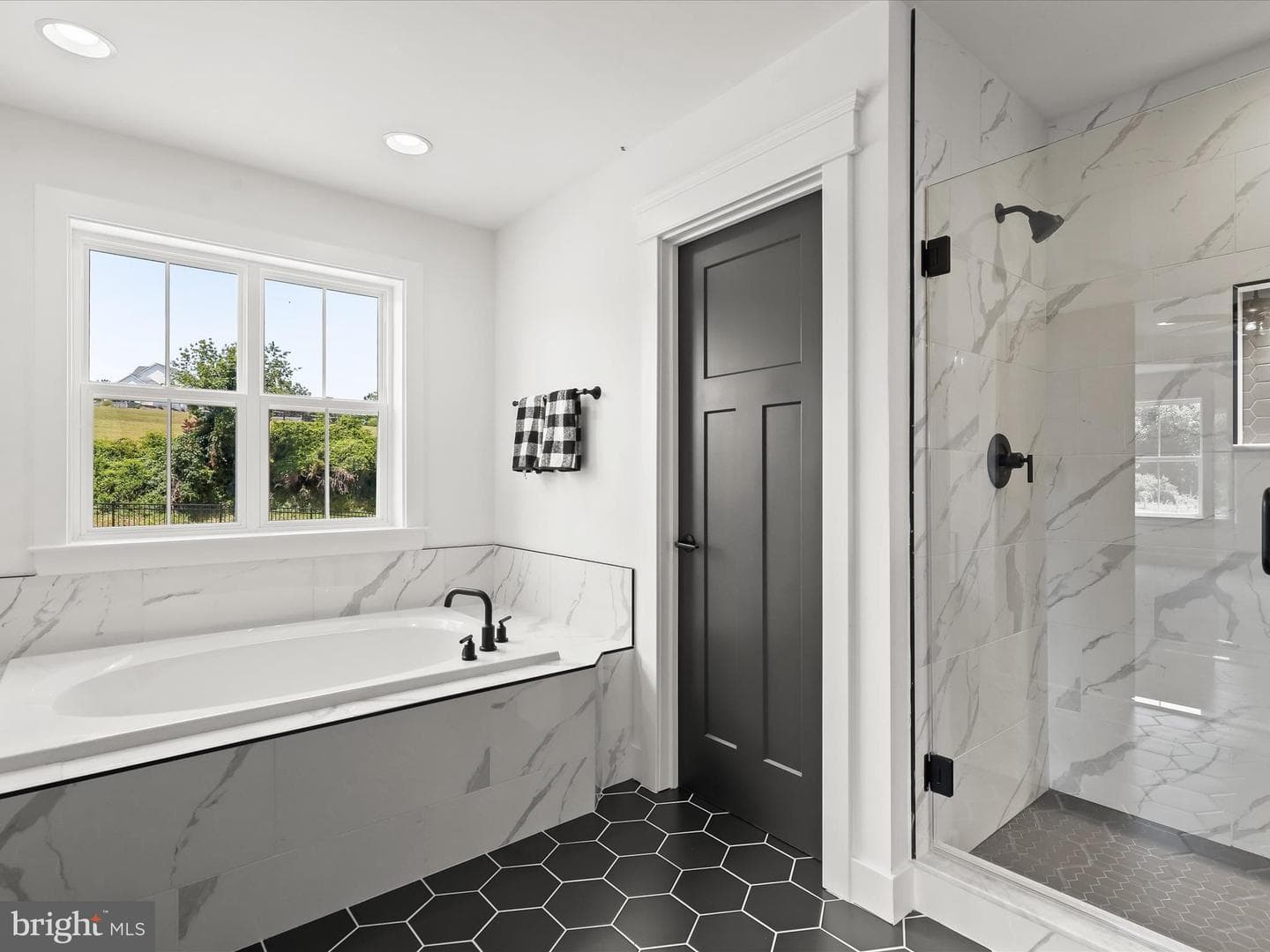 2502 Triumph Drive photo 51