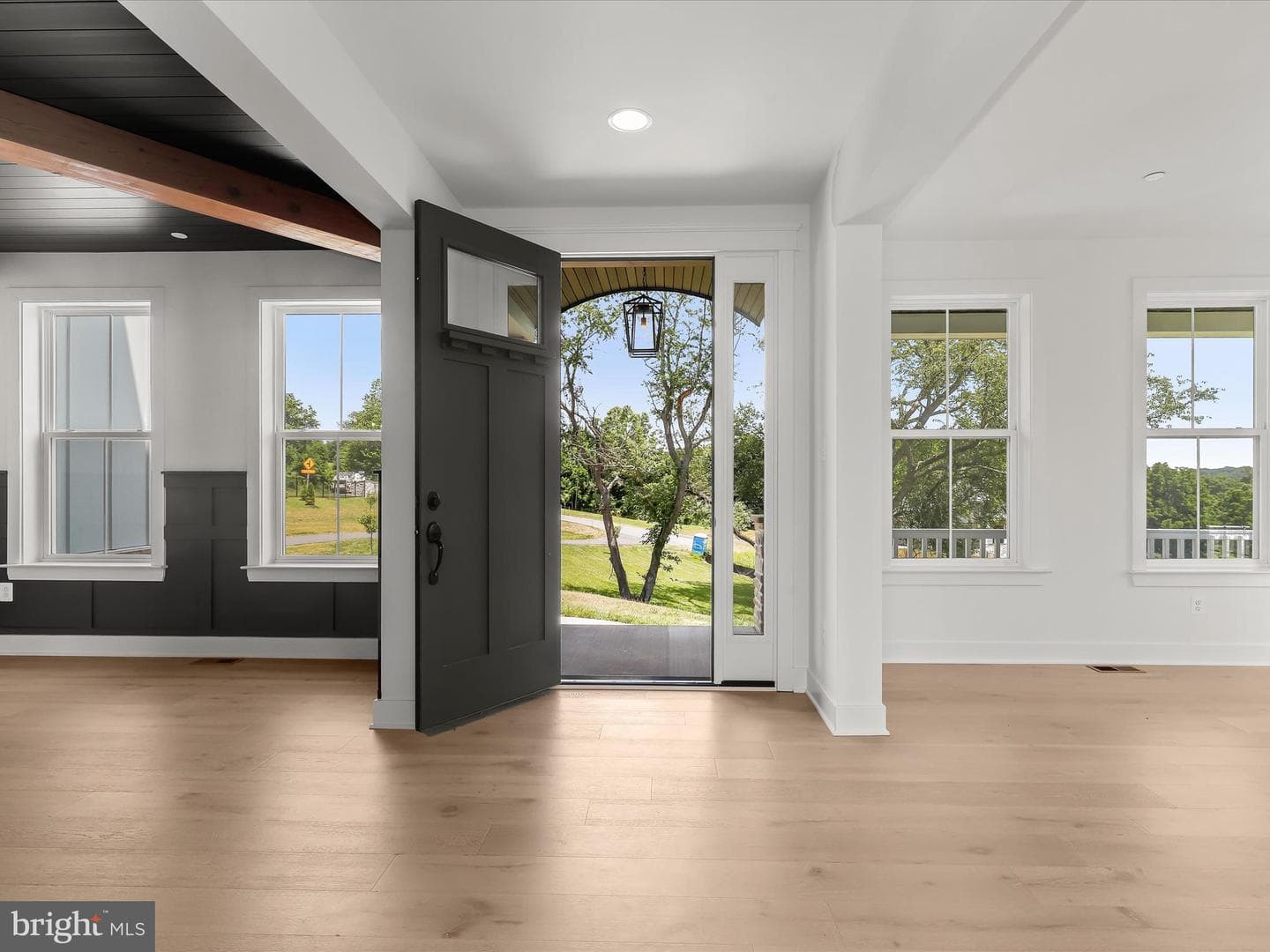 2502 Triumph Drive photo 6