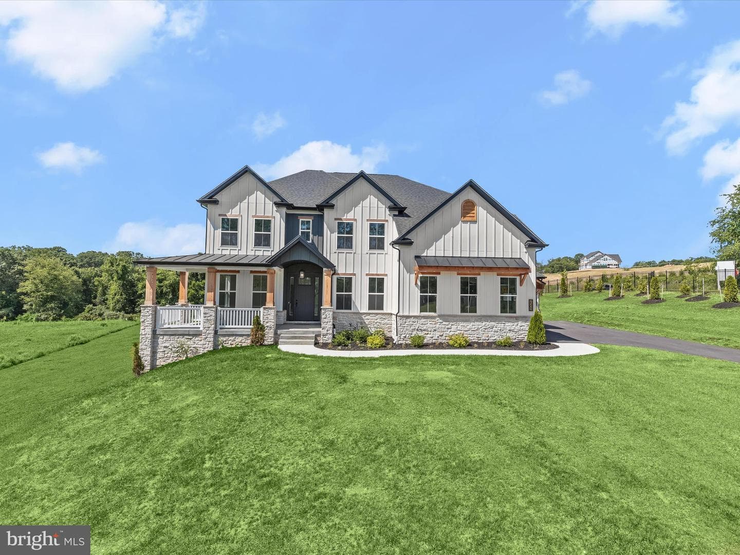 2502 Triumph Drive photo 69