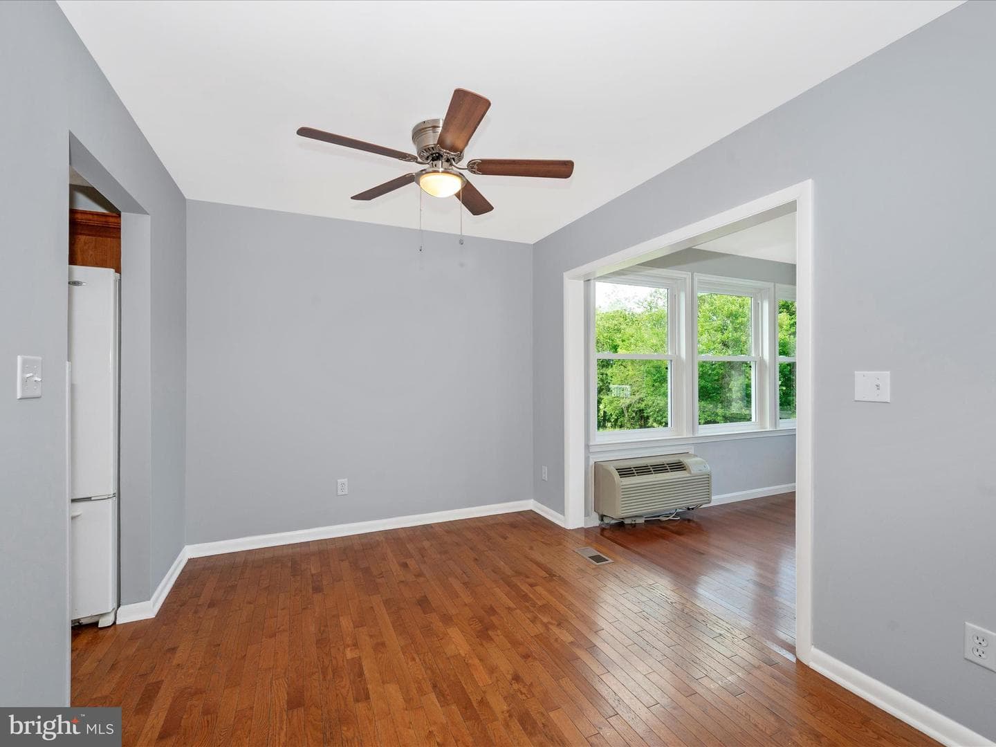 5415 Woodbine Road photo 9