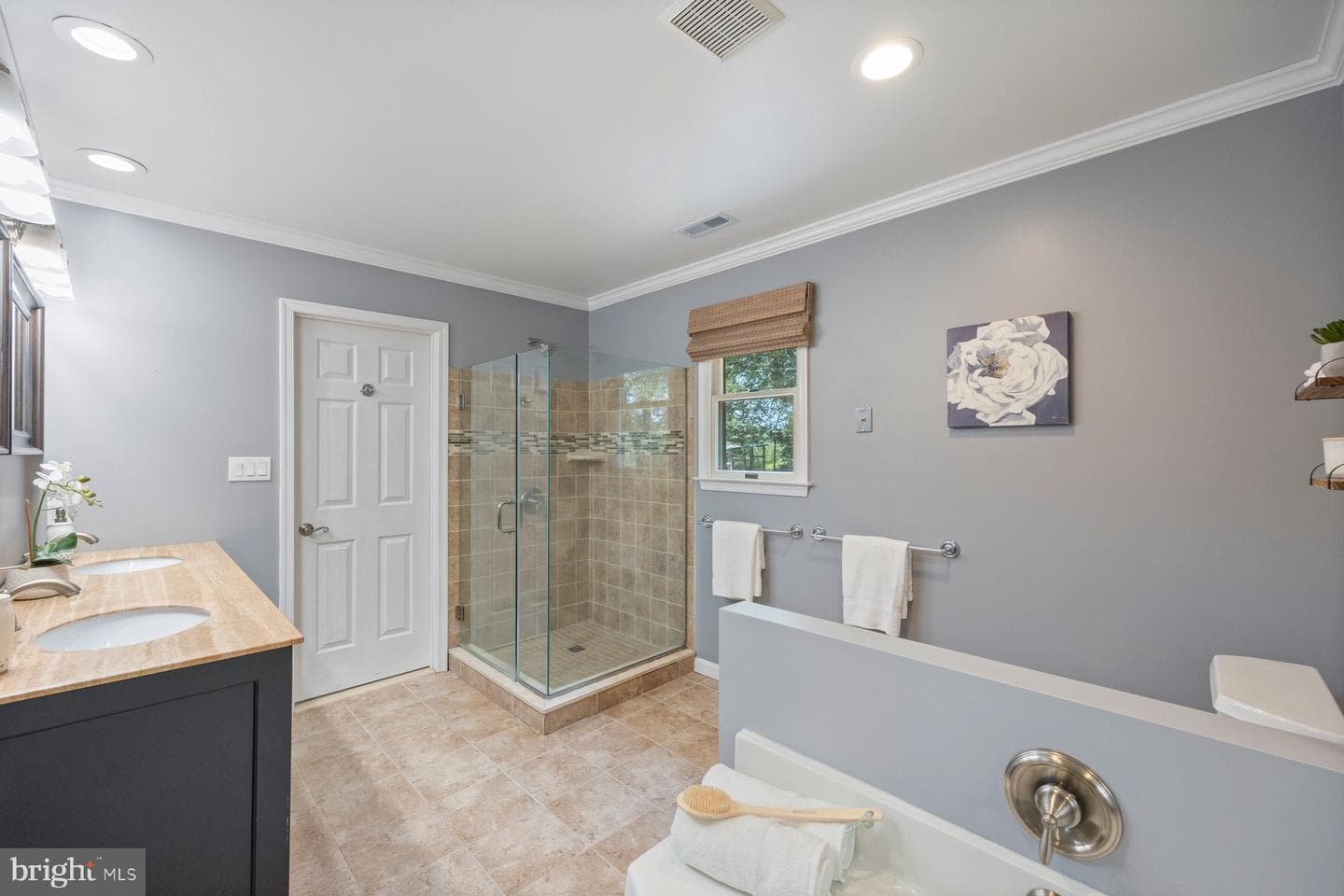 2420 Twin Knolls Circle photo 21