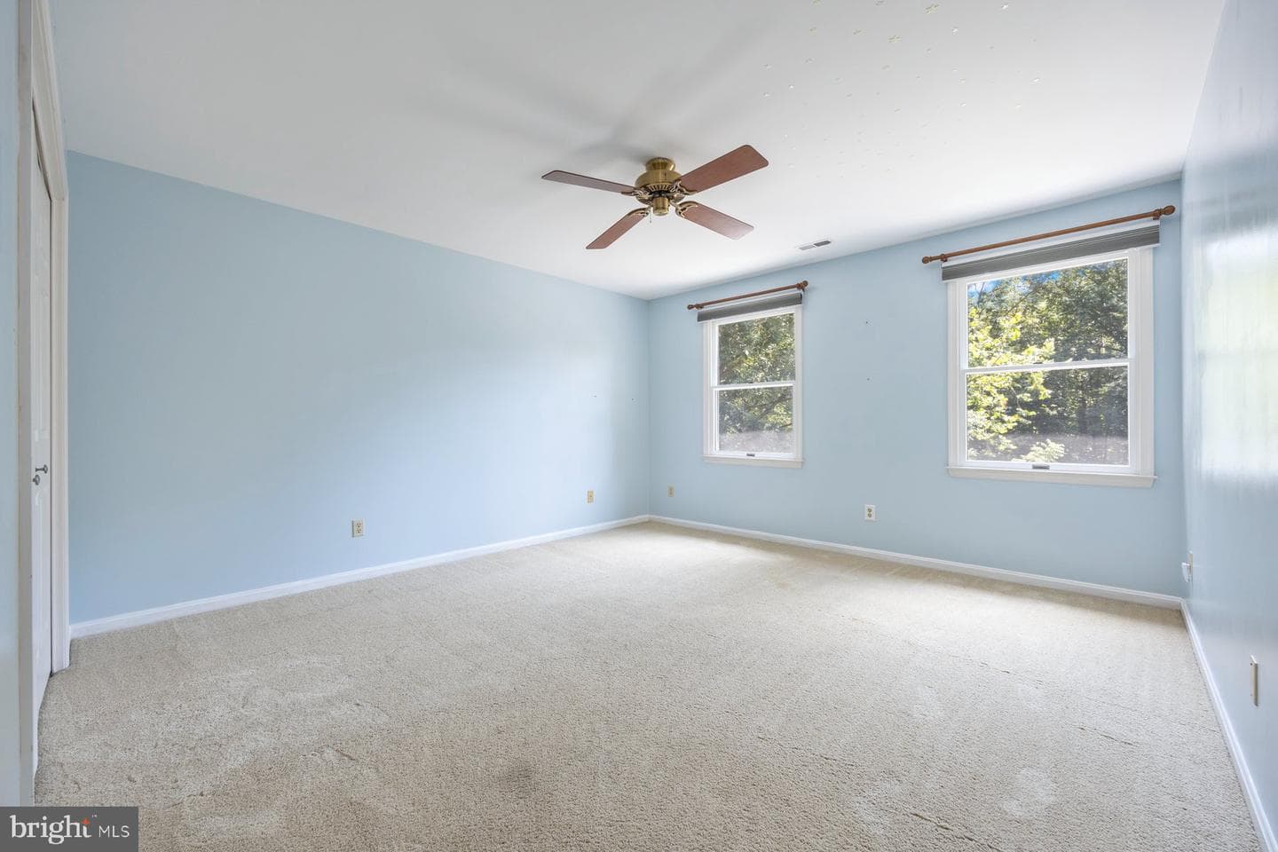 2420 Twin Knolls Circle photo 24