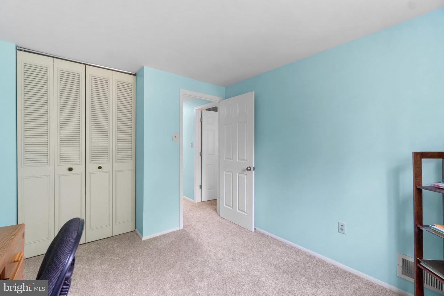 1010 Foxcroft Court photo 17
