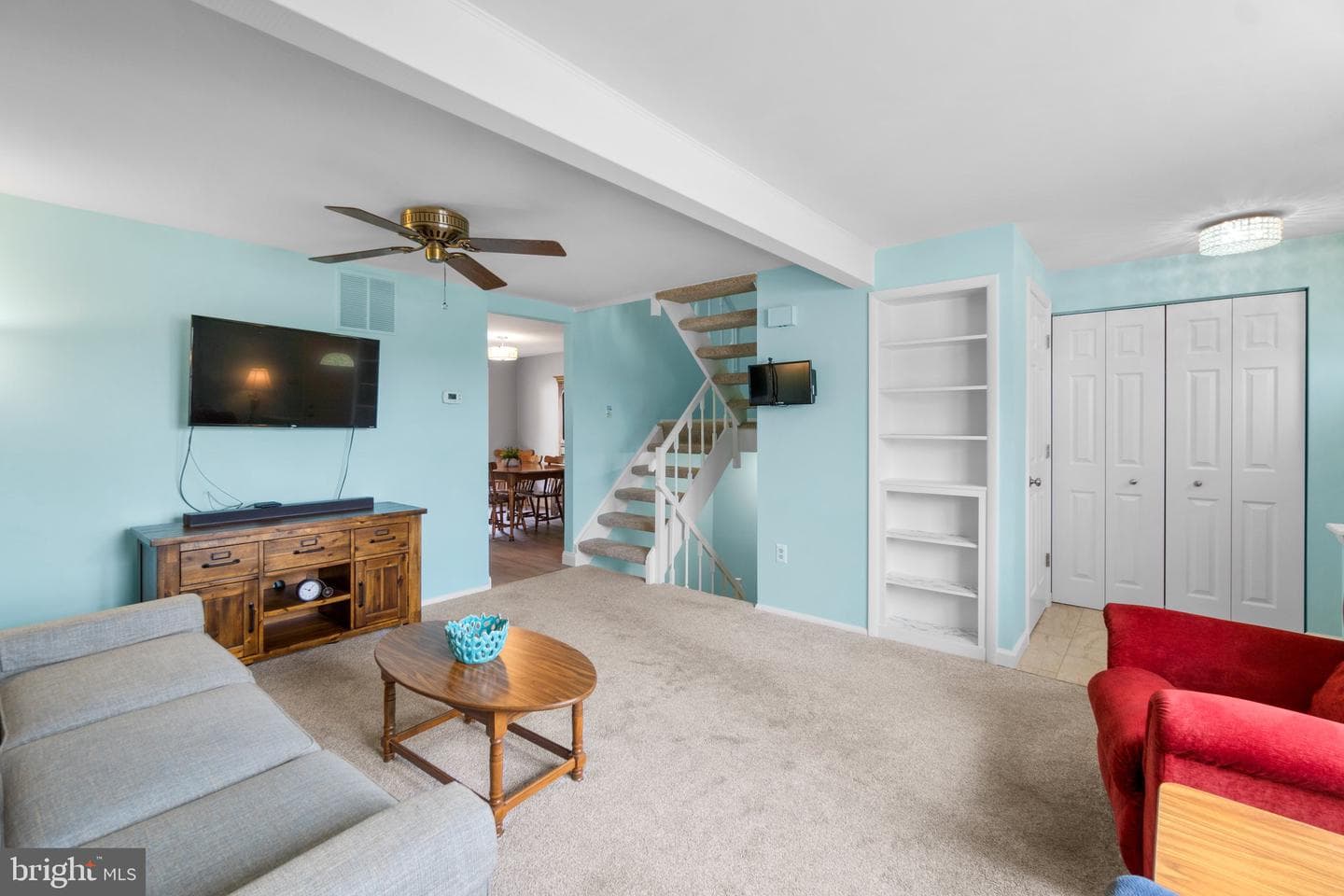 1010 Foxcroft Court photo 7