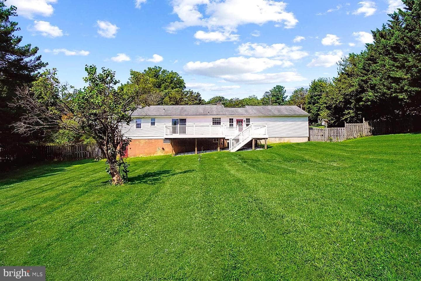 5001 Woodbine Road photo 2