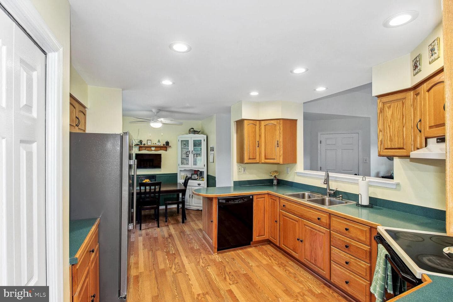 5653 French Avenue photo 11