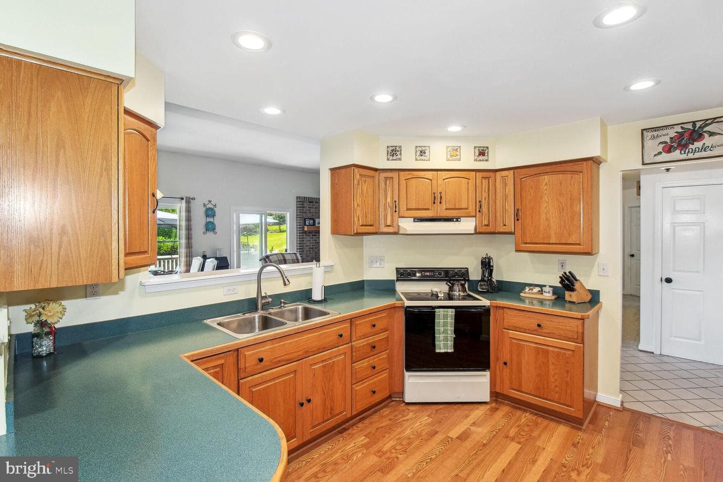 5653 French Avenue photo 9