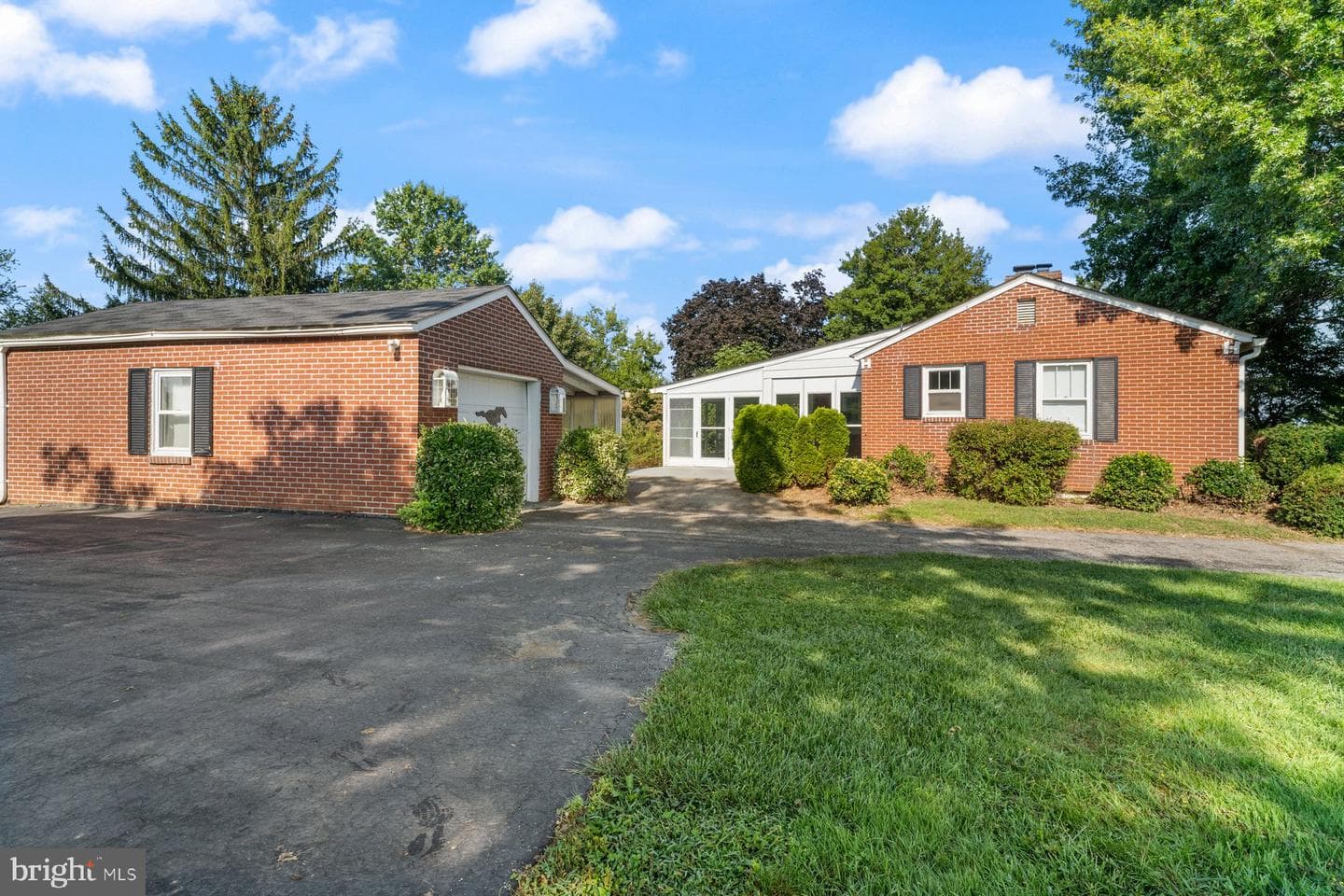 15 Pleasant Valley Road photo 28