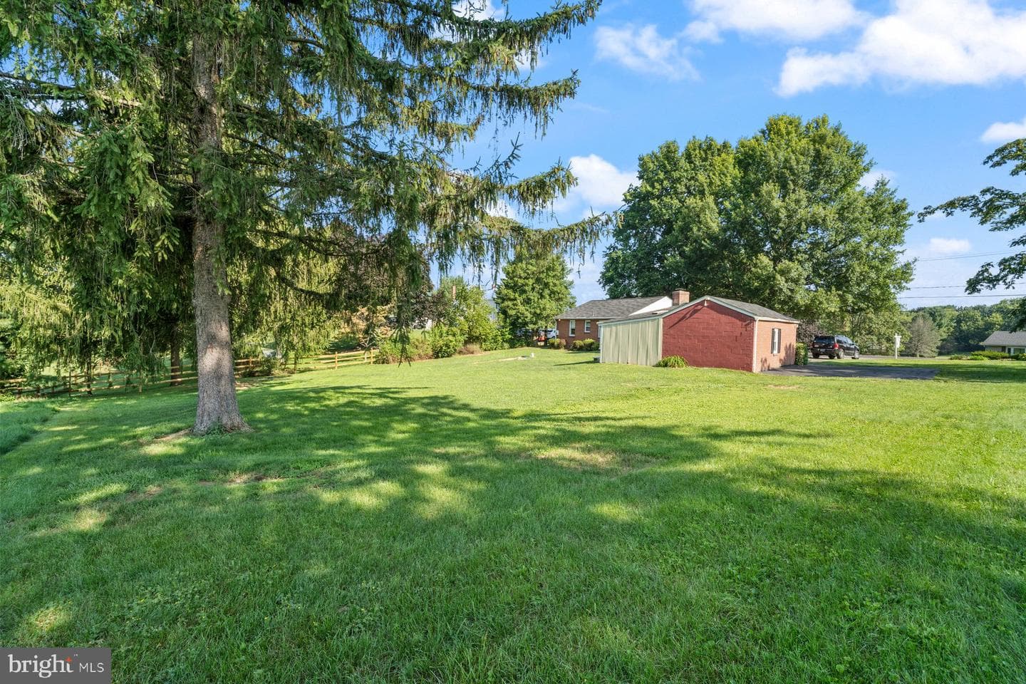 15 Pleasant Valley Road photo 31