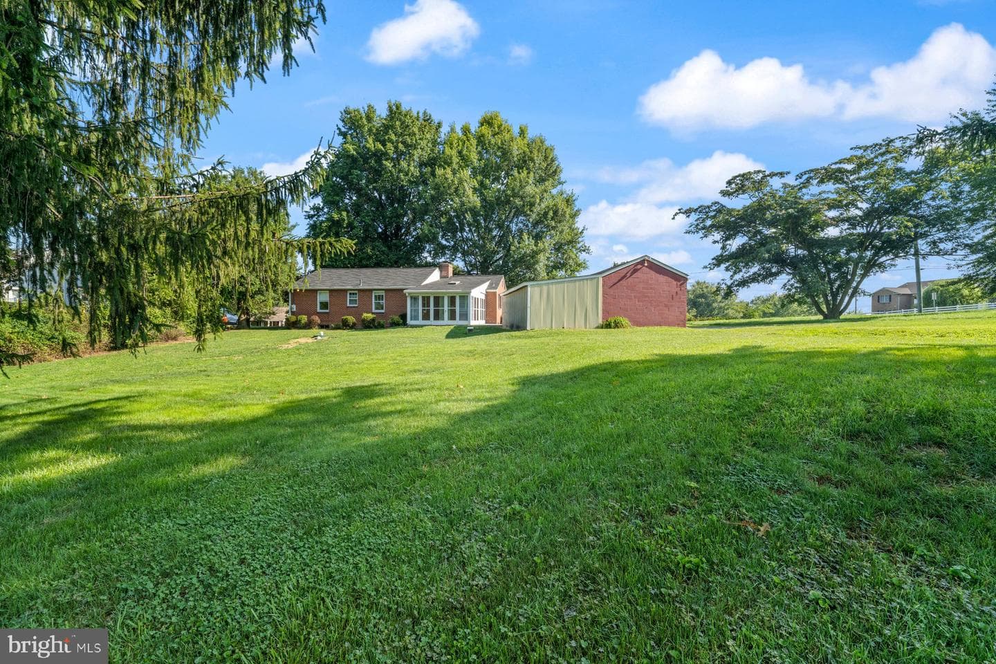 15 Pleasant Valley Road photo 32