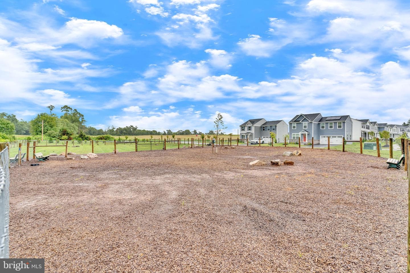 341 Crimson Avenue photo 39