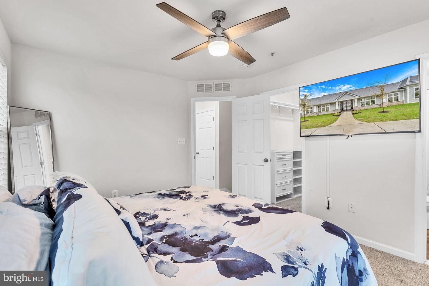 341 Crimson Avenue photo 56