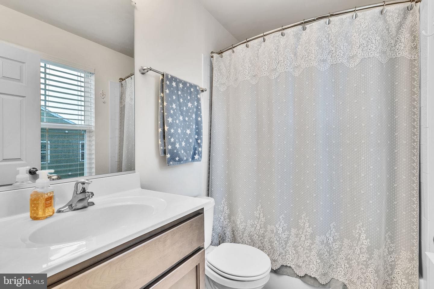 341 Crimson Avenue photo 59