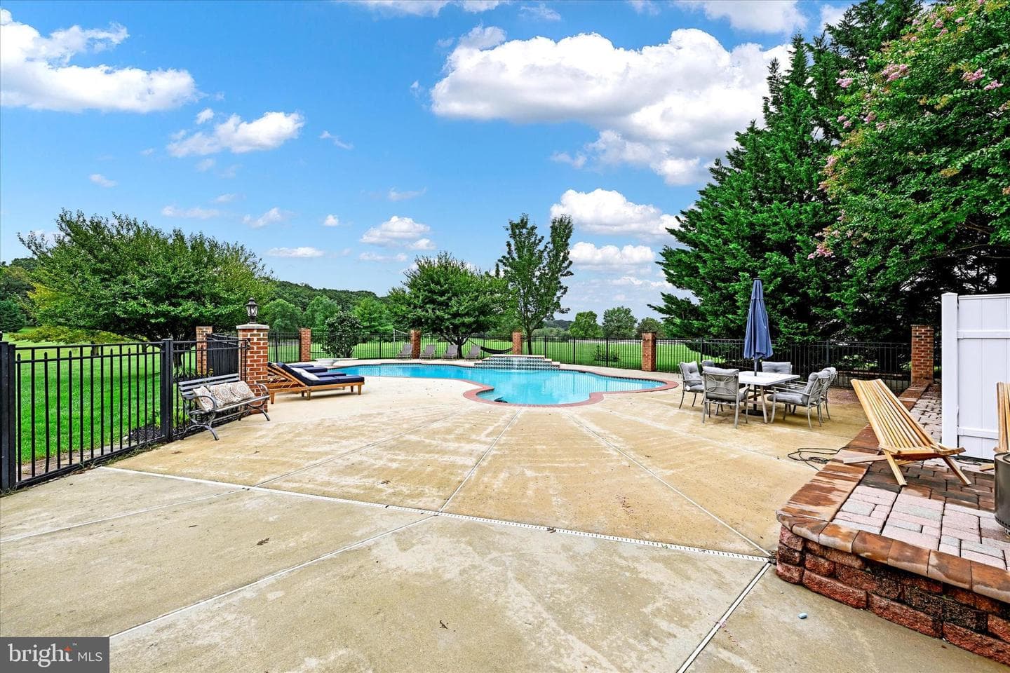 6151 Challedon Circle photo 37