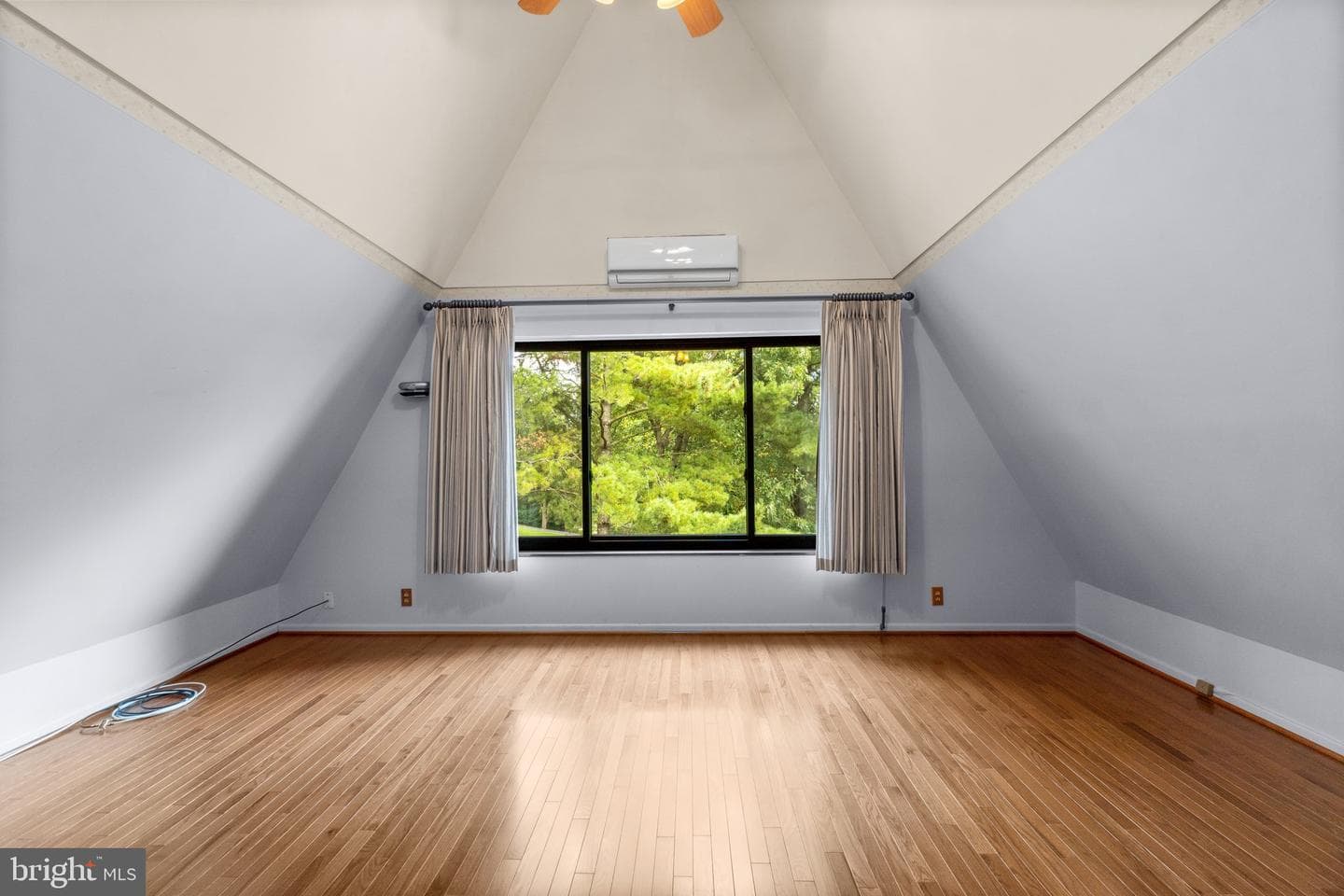 1401 Chazadale Way photo 22