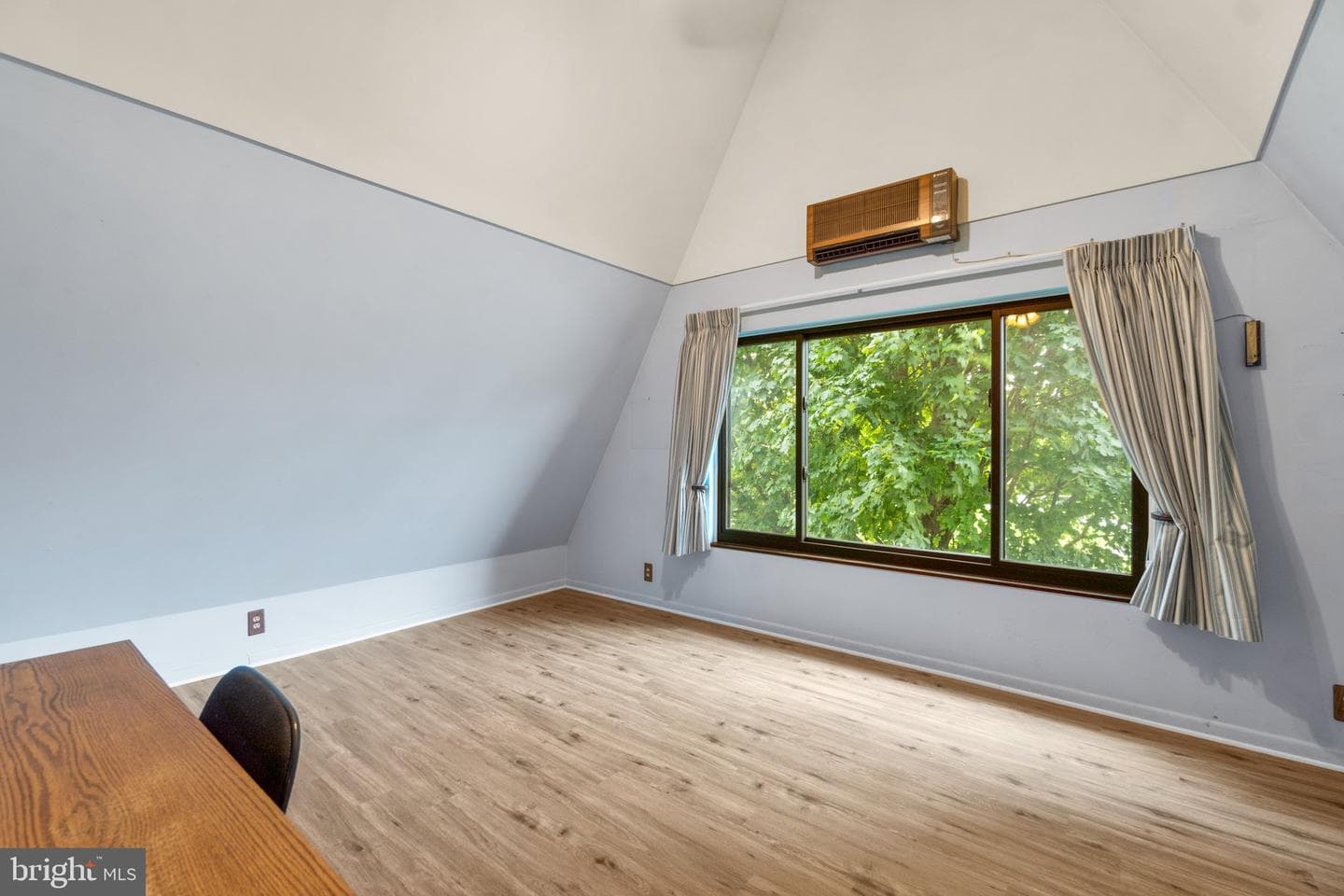 1401 Chazadale Way photo 27