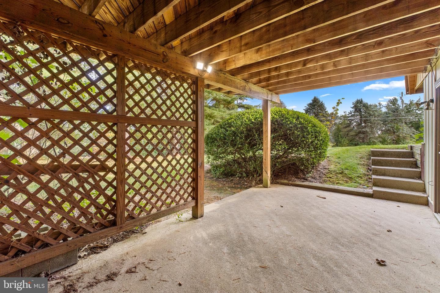 1401 Chazadale Way photo 42