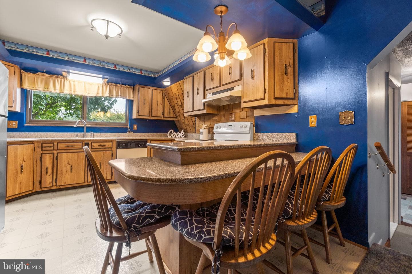 1401 Chazadale Way photo 5