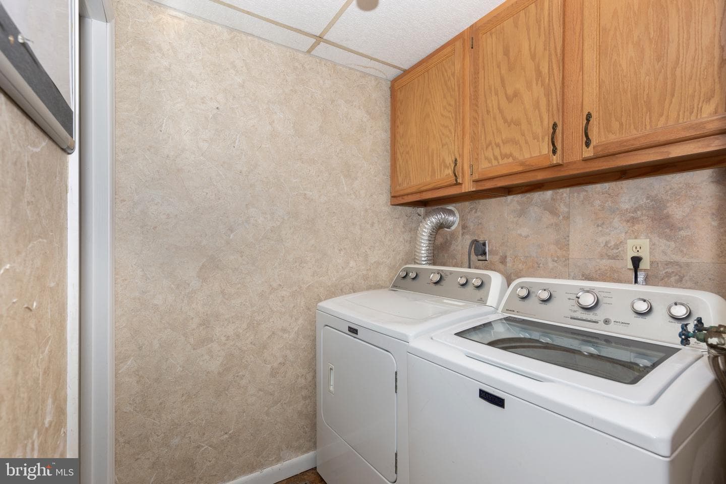 6 Courier Drive photo 12