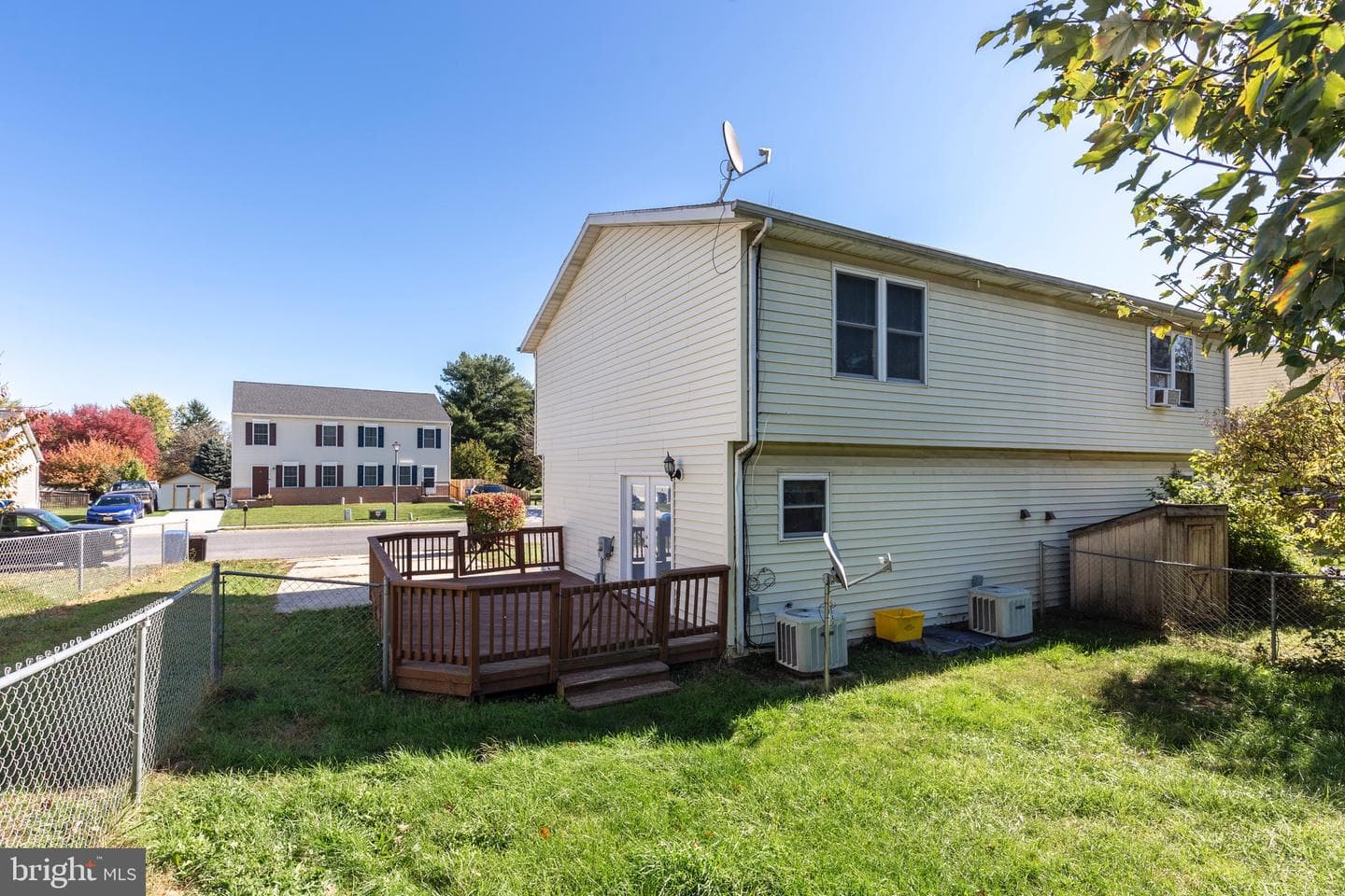 6 Courier Drive photo 18