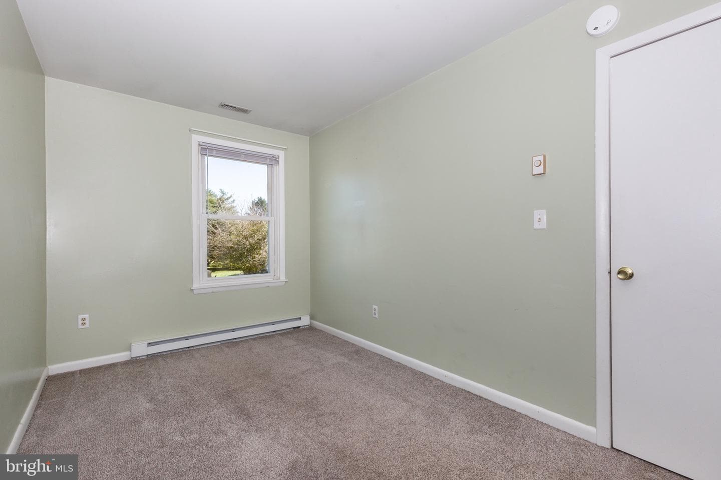 6 Courier Drive photo 9
