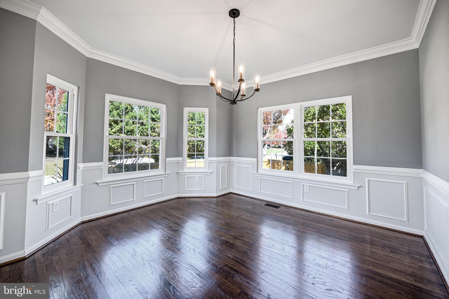400 Bonn Court photo 13