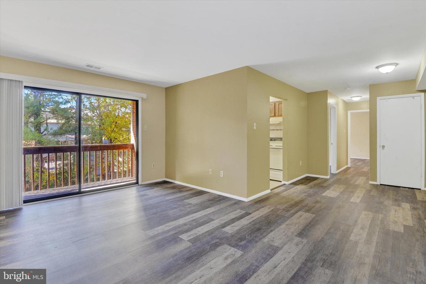4230 Crystal Court #3c photo 3