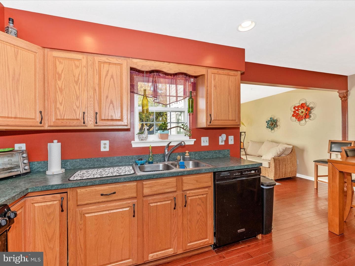 235 Lodestone Court photo 18