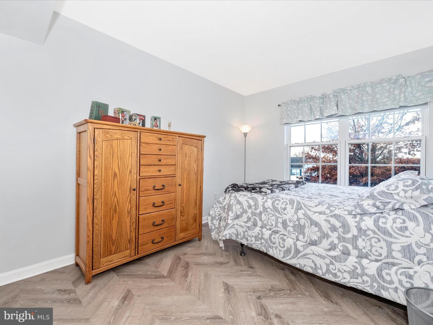 235 Lodestone Court photo 31