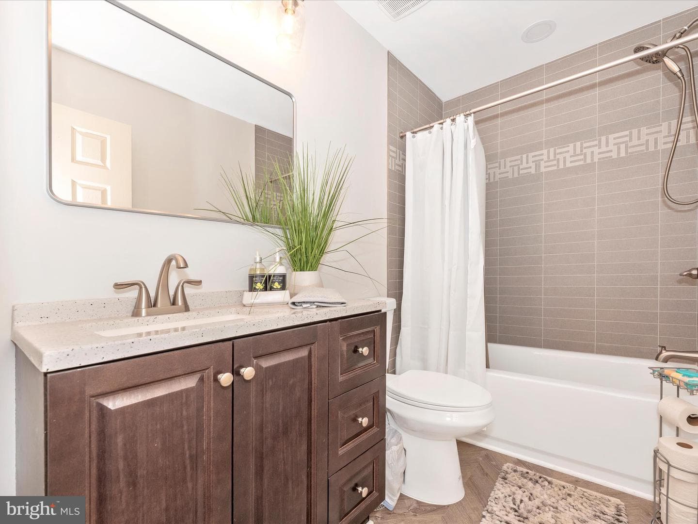 235 Lodestone Court photo 35