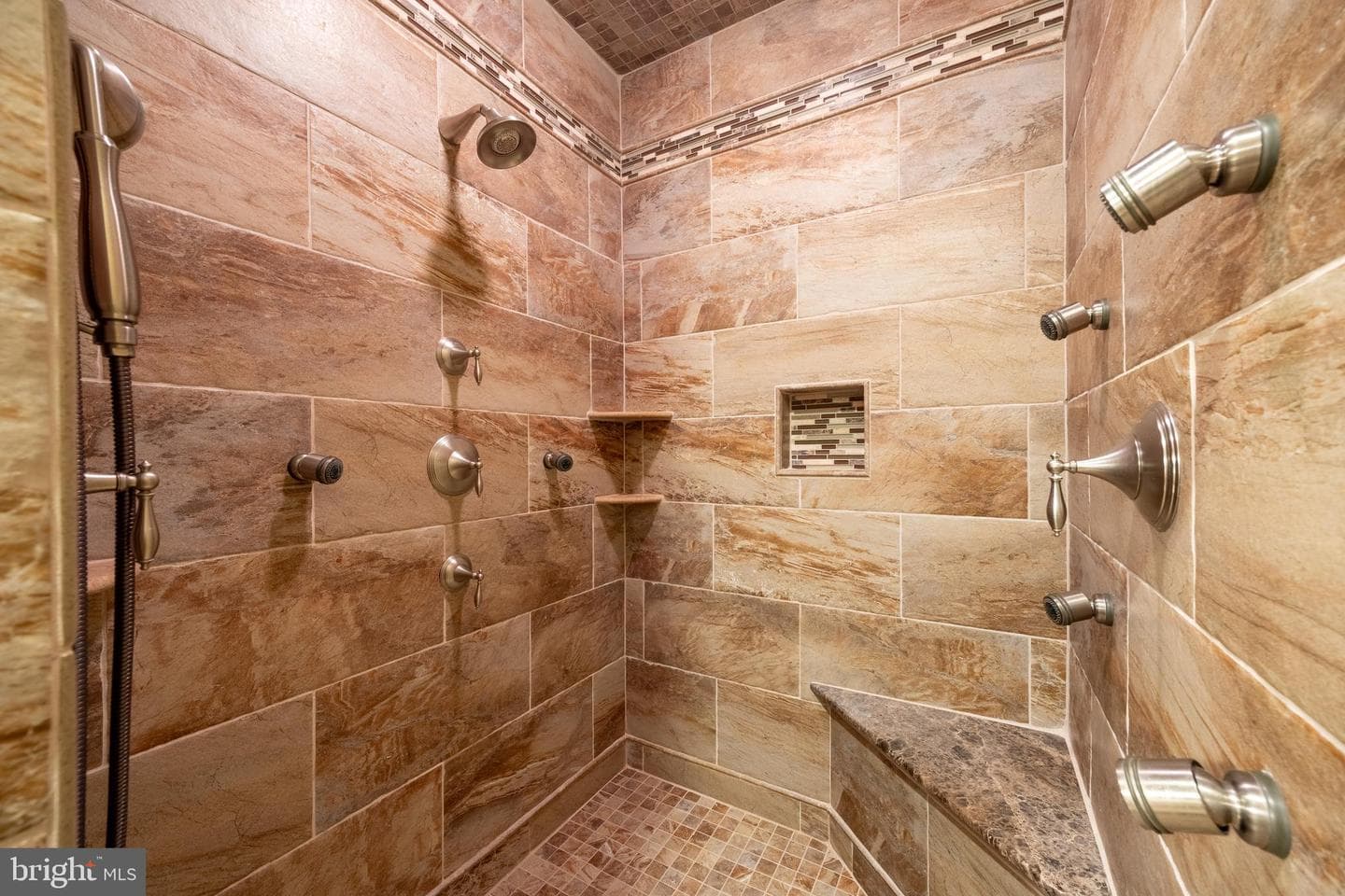 6240 Belmont photo 35