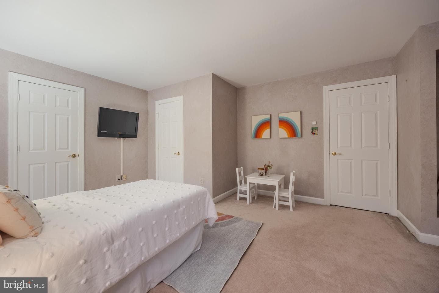 6240 Belmont photo 41