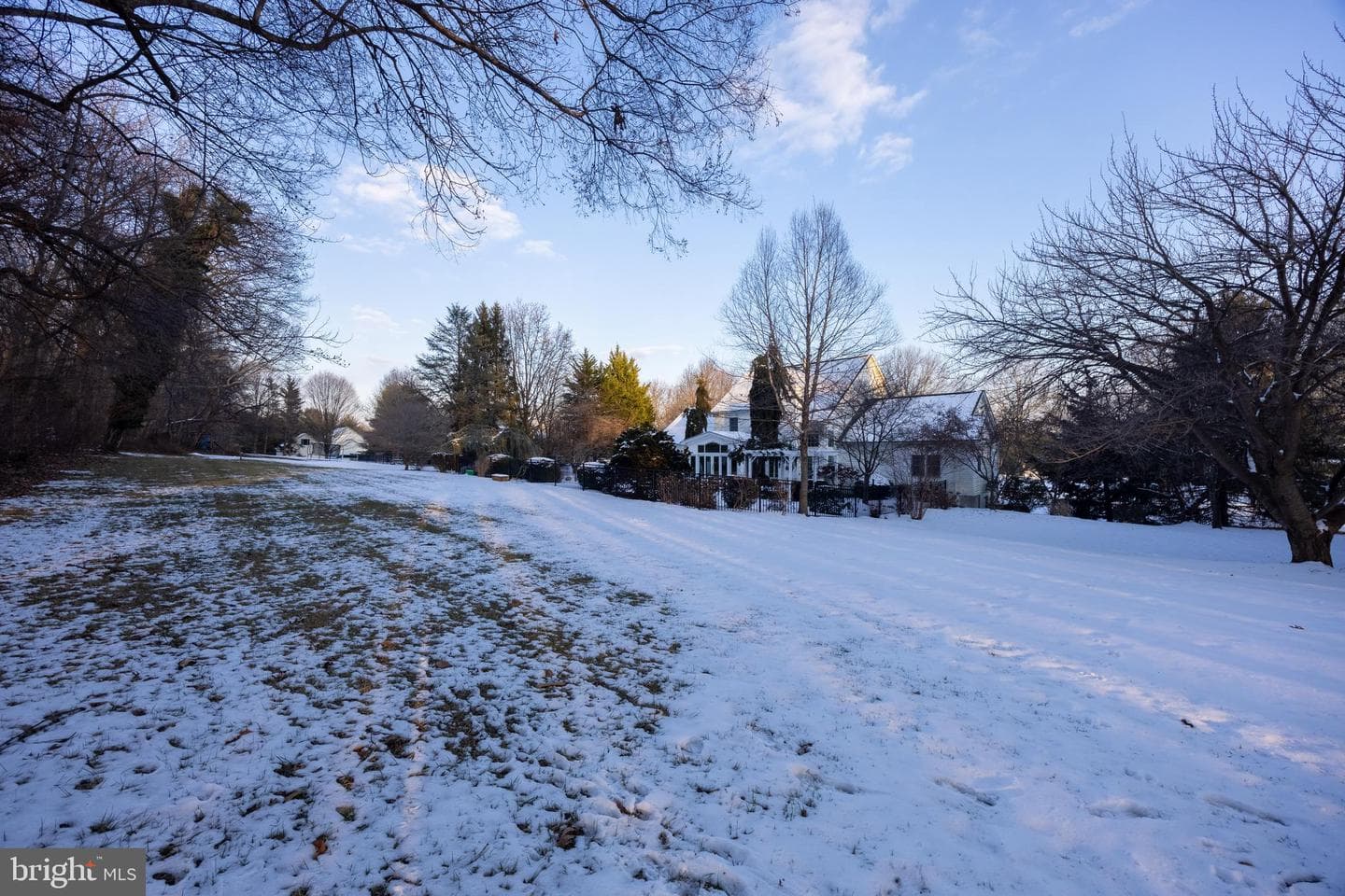 6240 Belmont photo 60