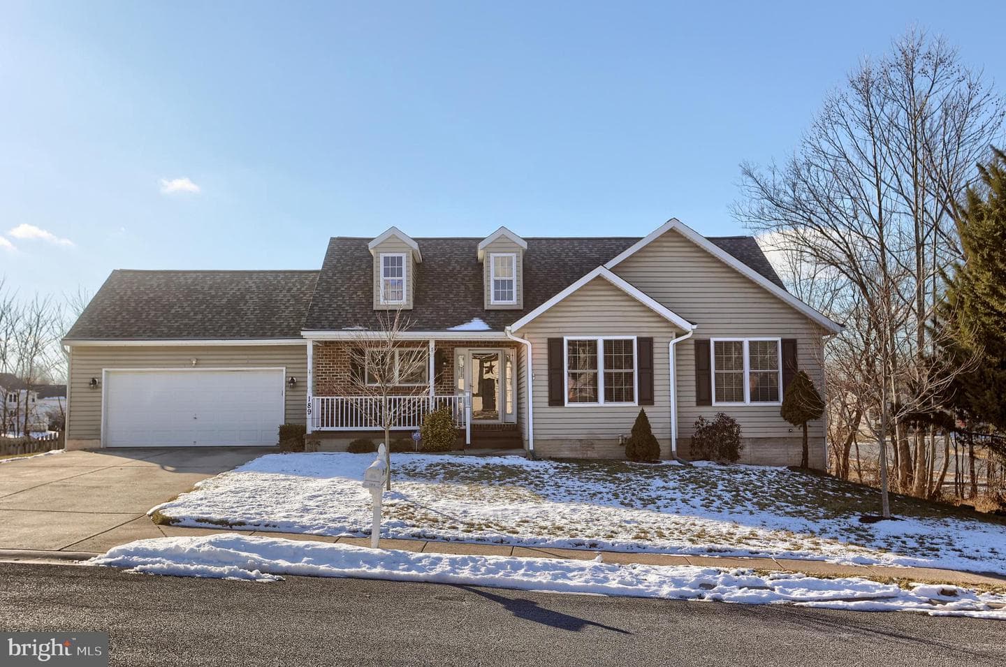 189 Bentley Street photo 1