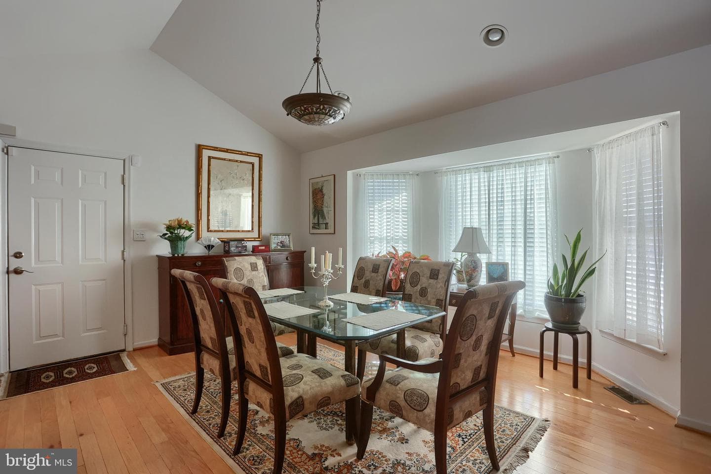 189 Bentley Street photo 10