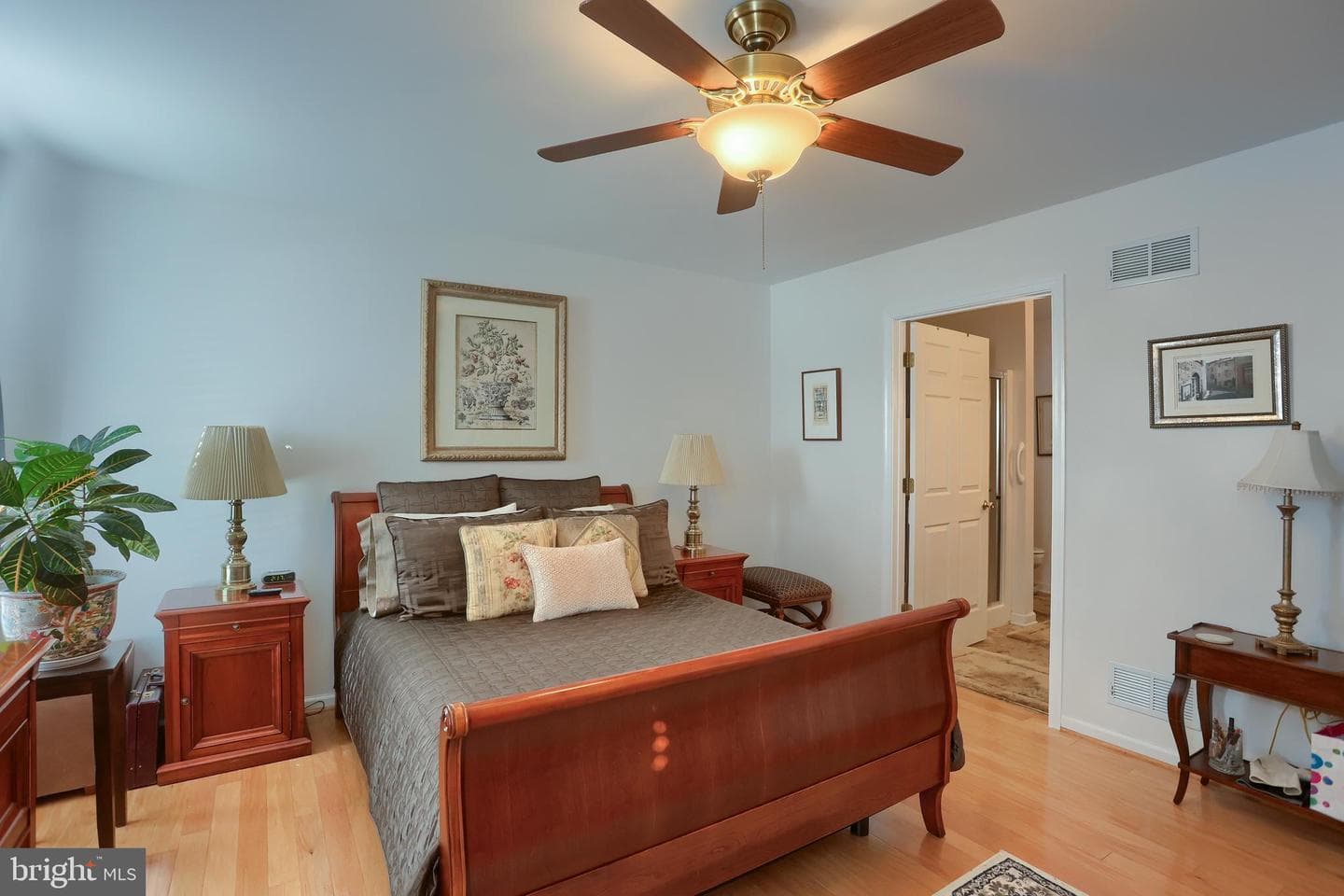 189 Bentley Street photo 13