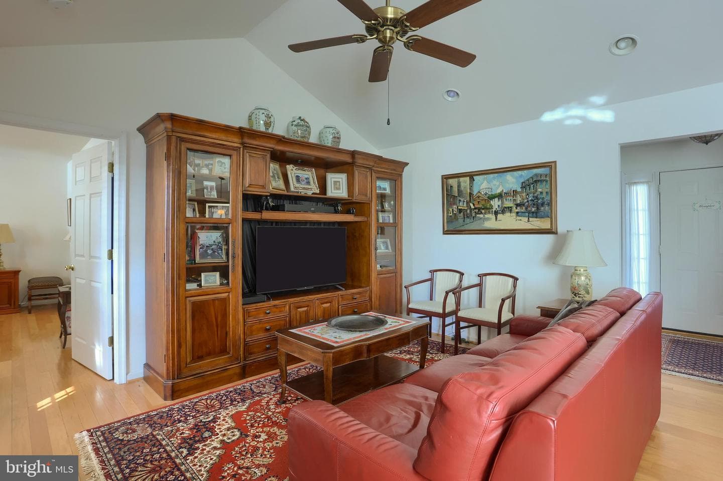189 Bentley Street photo 4