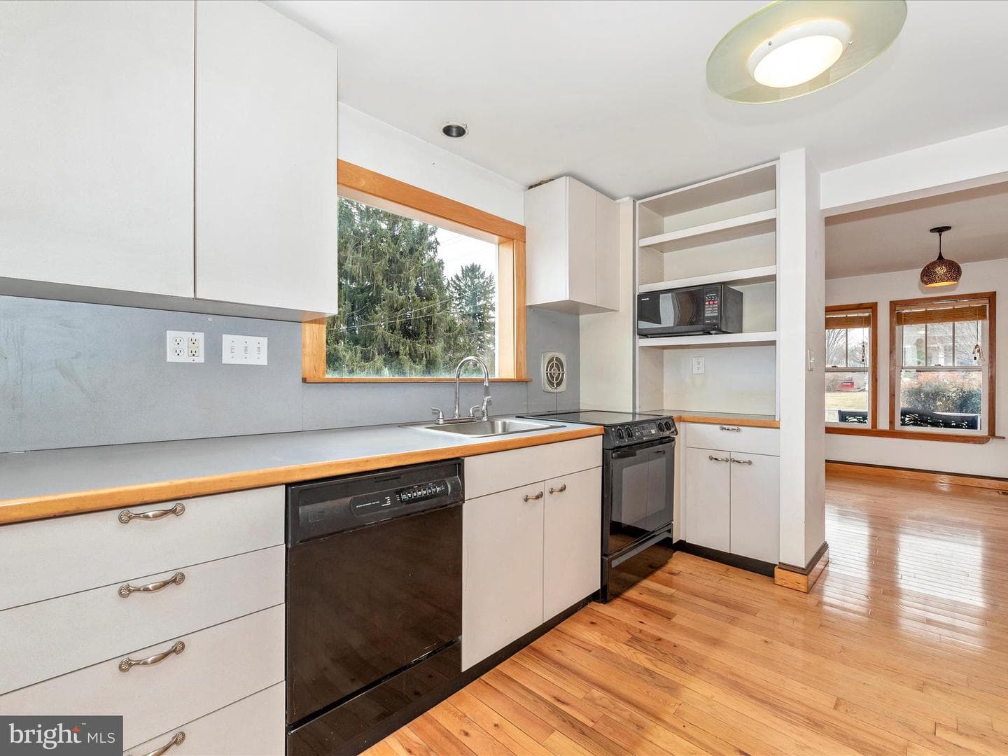 1238 Deer Park Road photo 10