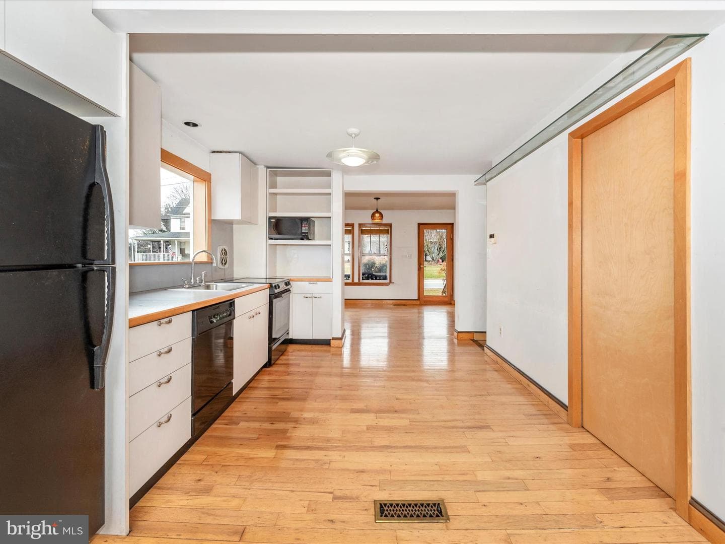 1238 Deer Park Road photo 11