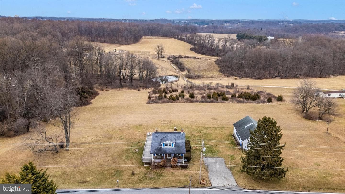 1238 Deer Park Road photo 2