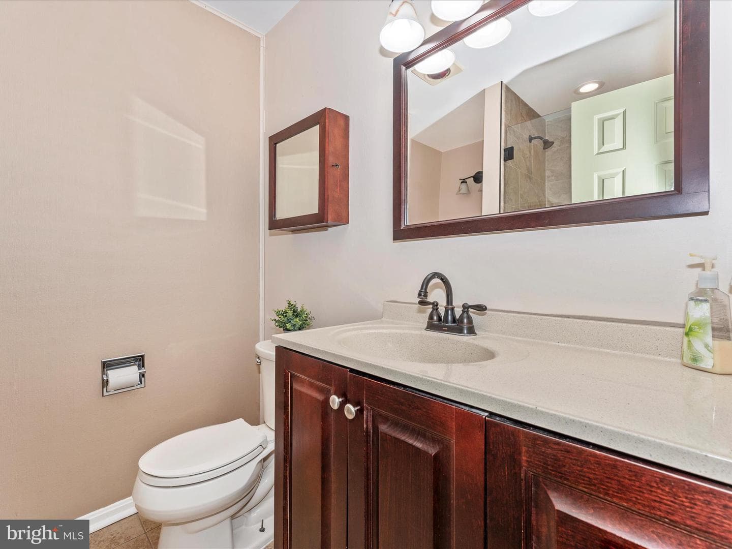 5800 Leslie Lane photo 27