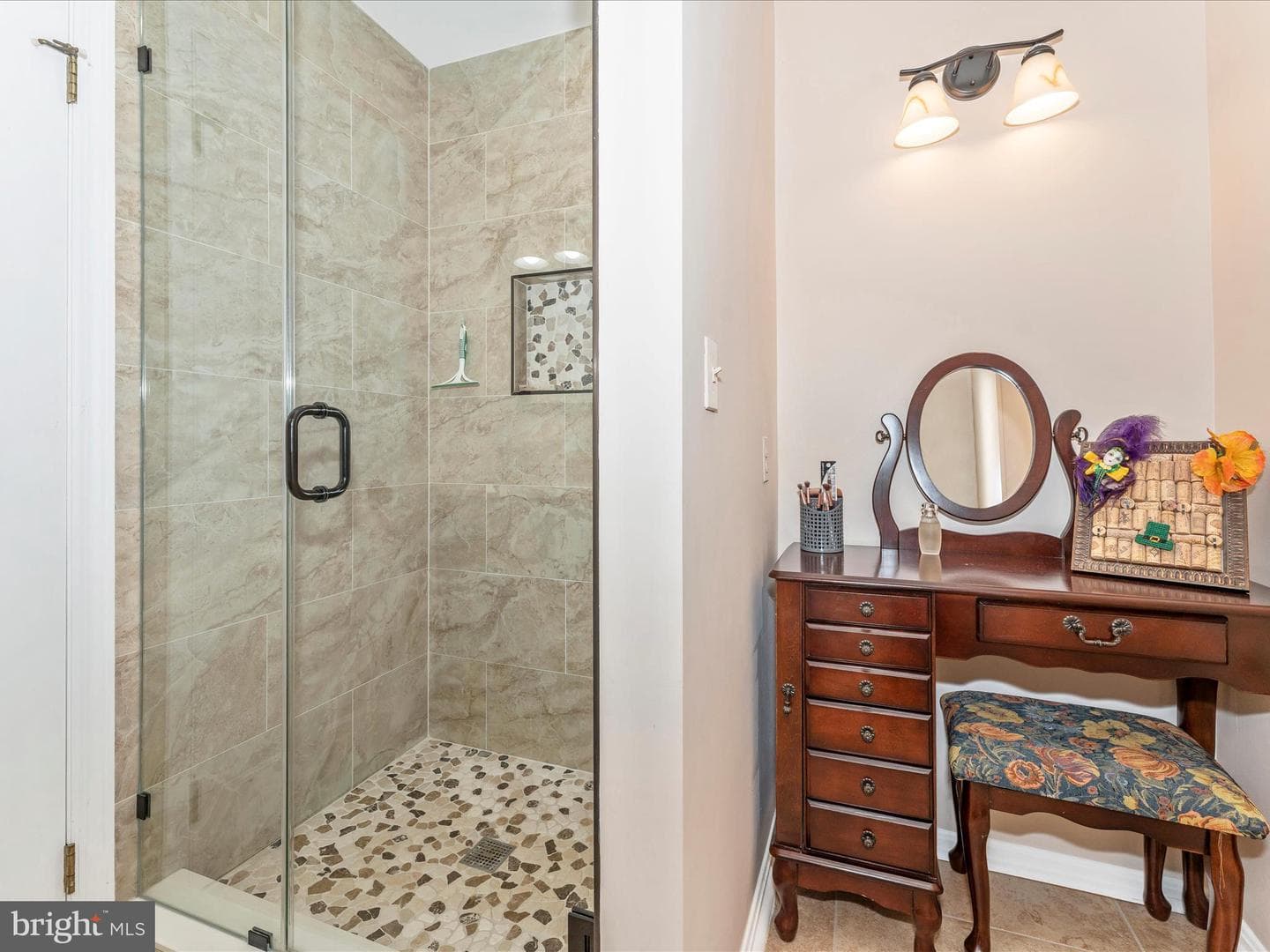 5800 Leslie Lane photo 28