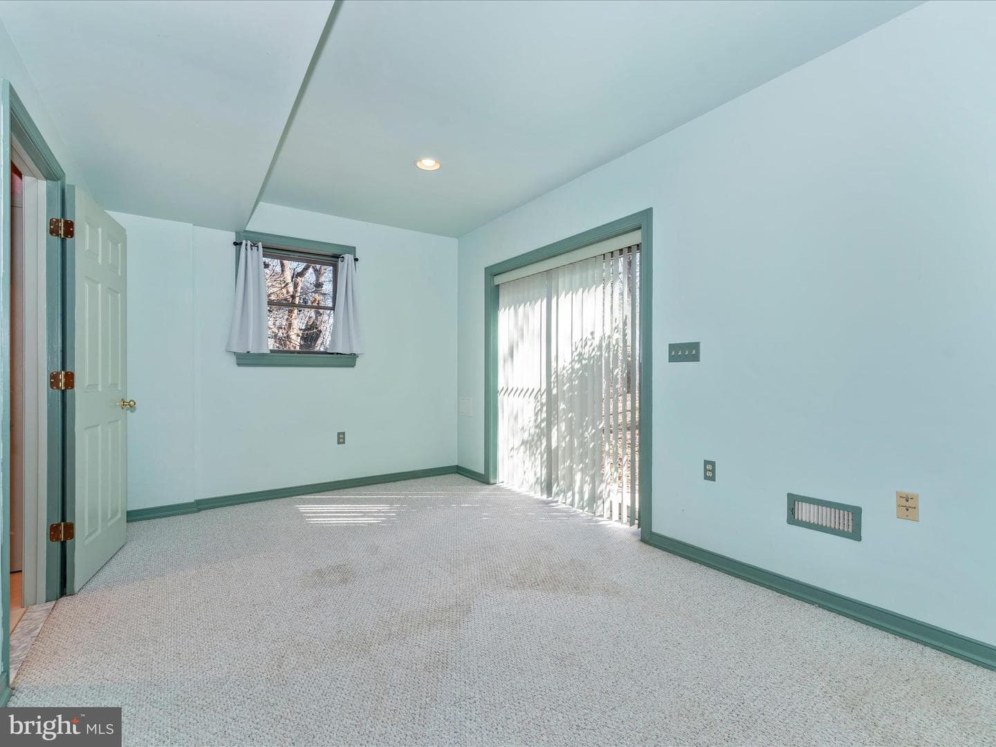5800 Leslie Lane photo 37